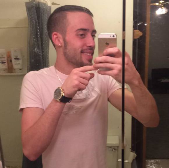 Poshmark profile picture for @cron